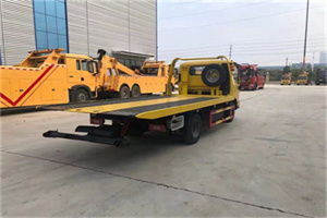 云溪非事故拖车