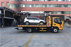 云溪汽车紧急补胎换胎救援